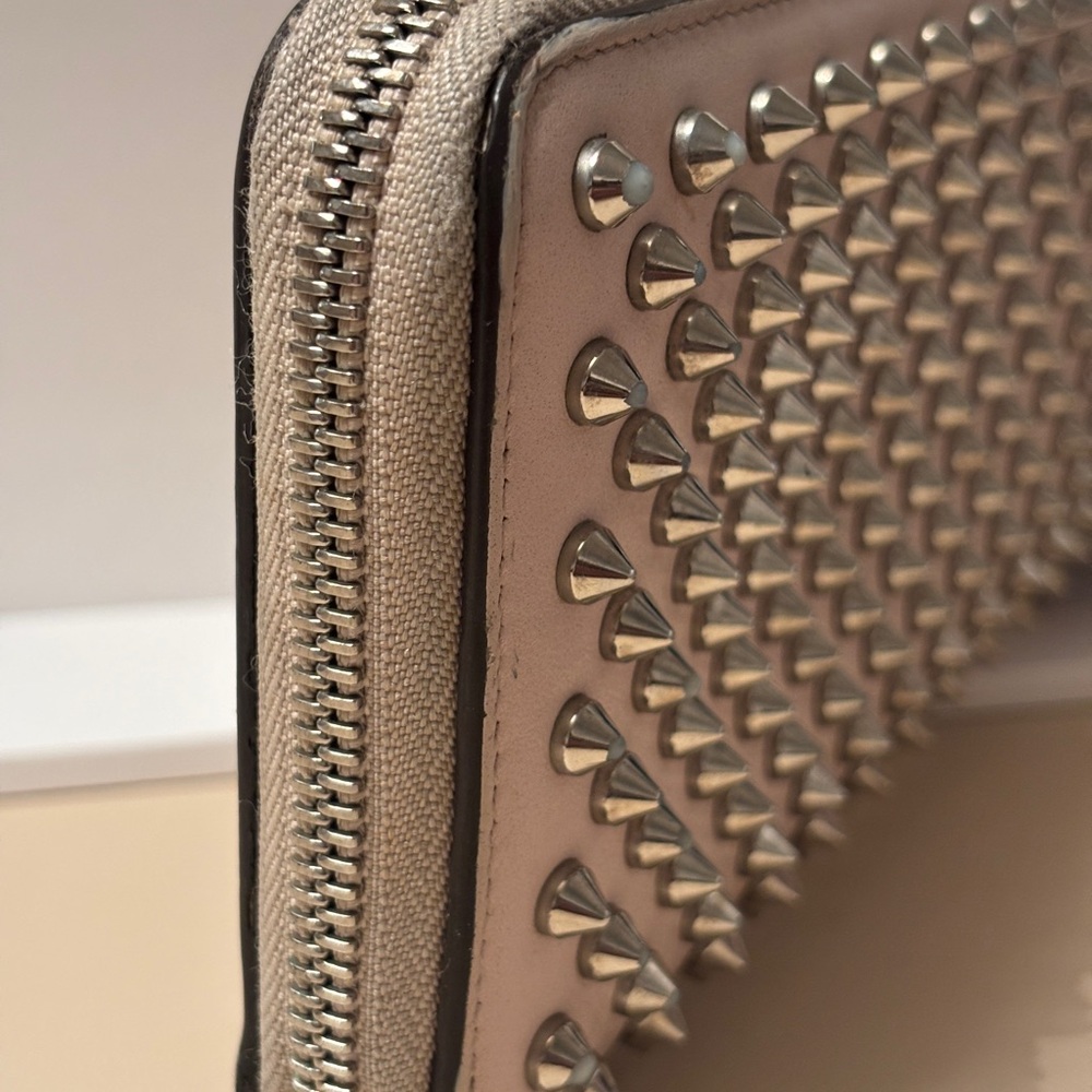 Christian Louboutin Long Zip Around Wallet - Picture 4 of 11